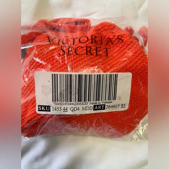 Victorias Secret Pink bikini top - Picture 5 of 5